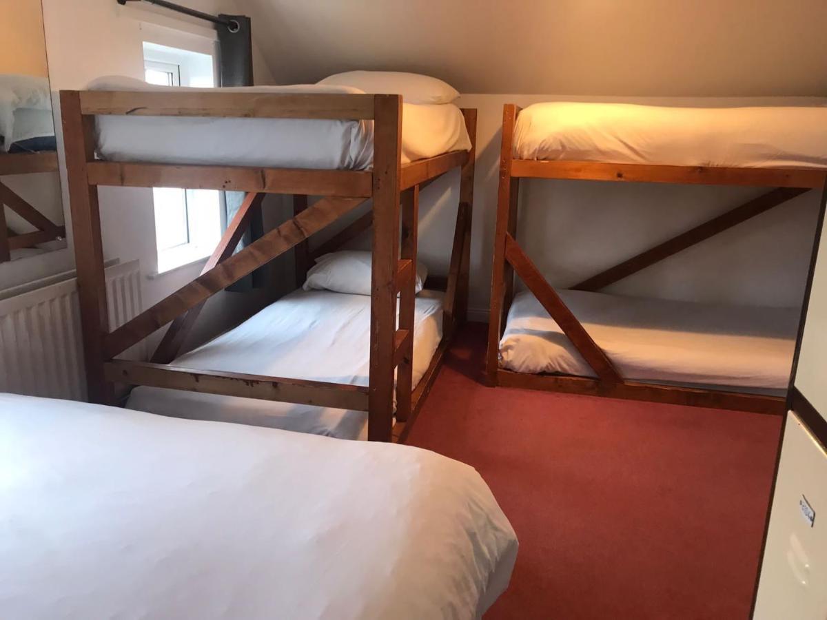 בושמילס Finn Mccools Giants Causeway Hostel מראה חיצוני תמונה